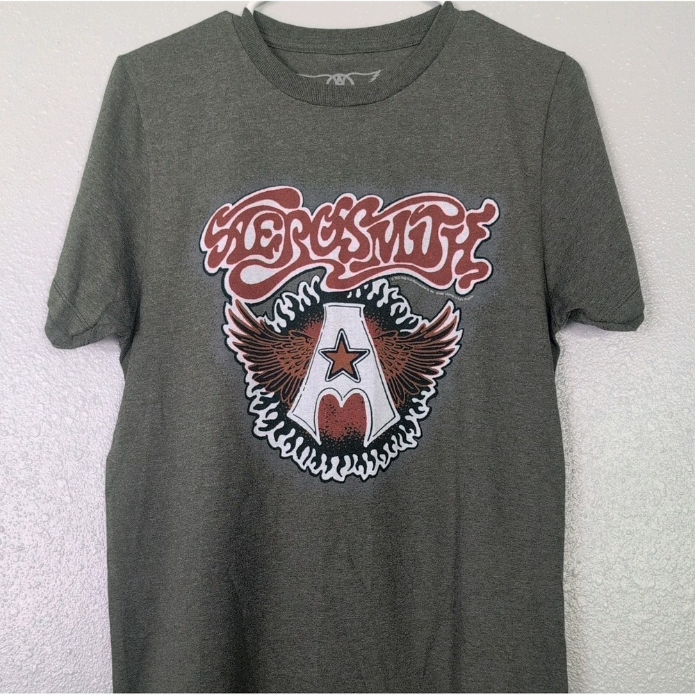 NWT Aerosmith Rag Doll 2022 T-Shirt Unisex Size S Short Sleeve Green Rock Band